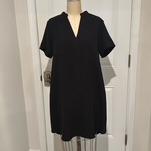 V neck flattering black shirt dress